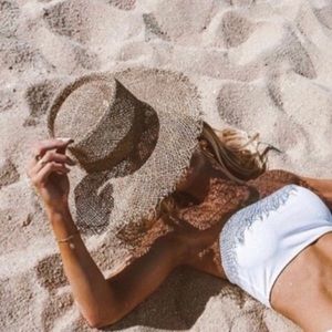 LACK OF COLOR Seagrass Boater With Wide Brim